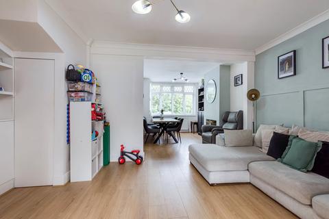 2 Brookend Road, Sidcup, DA15 8BE