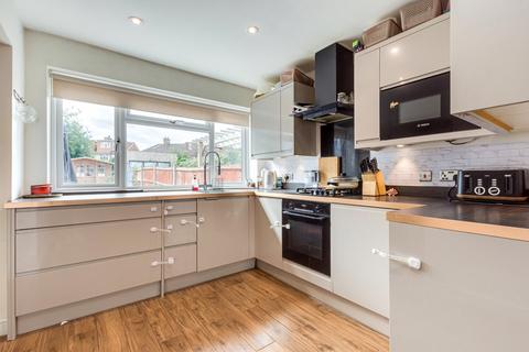 2 Brookend Road, Sidcup, DA15 8BE