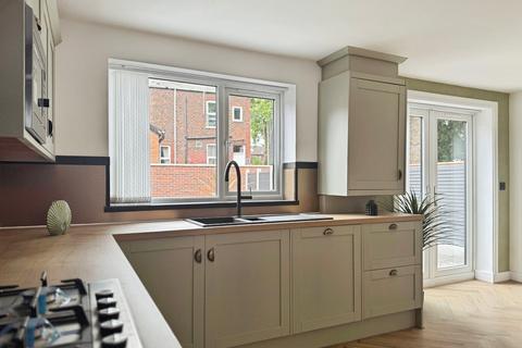 4 bedroom semi-detached house for sale, Belper Terrace, Chapel Street, Levenshulme, Manchester, M19