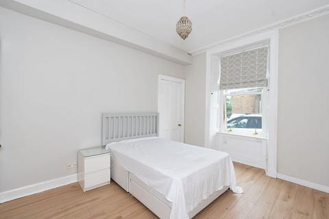 1 bedroom flat to rent, 4130L – Gibson Street, Edinburgh, EH7 4LW