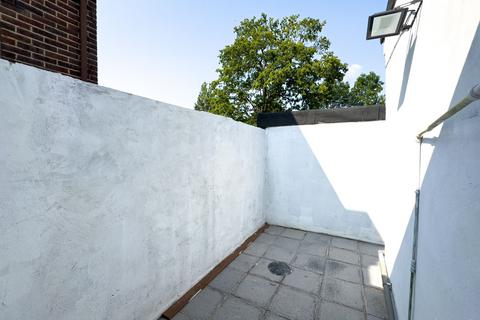 undefined, Fernside Avenue, London, NW7