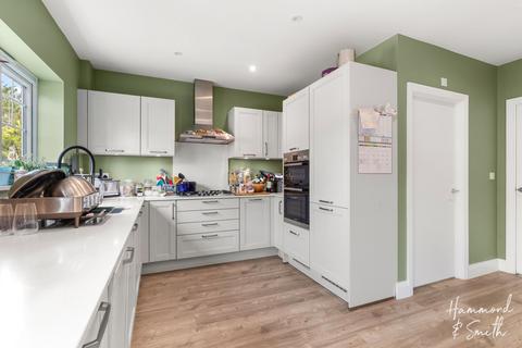 14 Archer Close, Coopersale, Epping, CM16 7FG