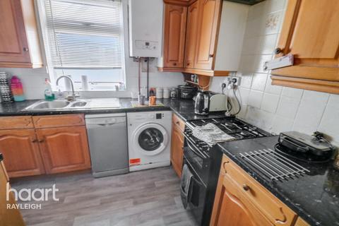 4 bedroom semi-detached house for sale, The Chase, Rayleigh
