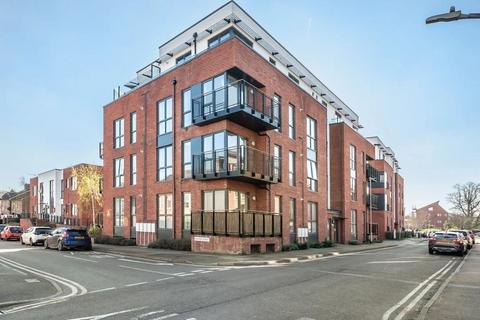 1 bedroom flat for sale, Avebury Avenue,Tonbridge,TN9 1TL