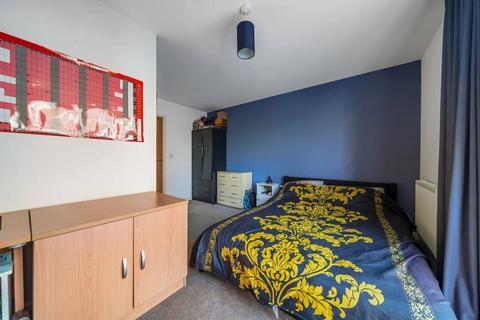 1 bedroom flat for sale, Avebury Avenue,Tonbridge,TN9 1TL