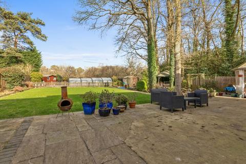 3 bedroom detached house for sale, Wapseys Lane, Slough SL2