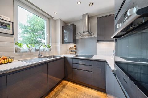 2 bedroom flat for sale, North Side Wandsworth Common, Wandsworth, London, SW18