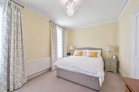 3 bedroom maisonette for sale, Heath Street, Hampstead, London, NW3