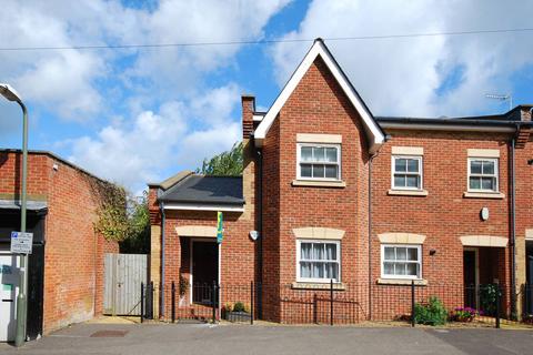 Sandfield Court, Guildford, GU1