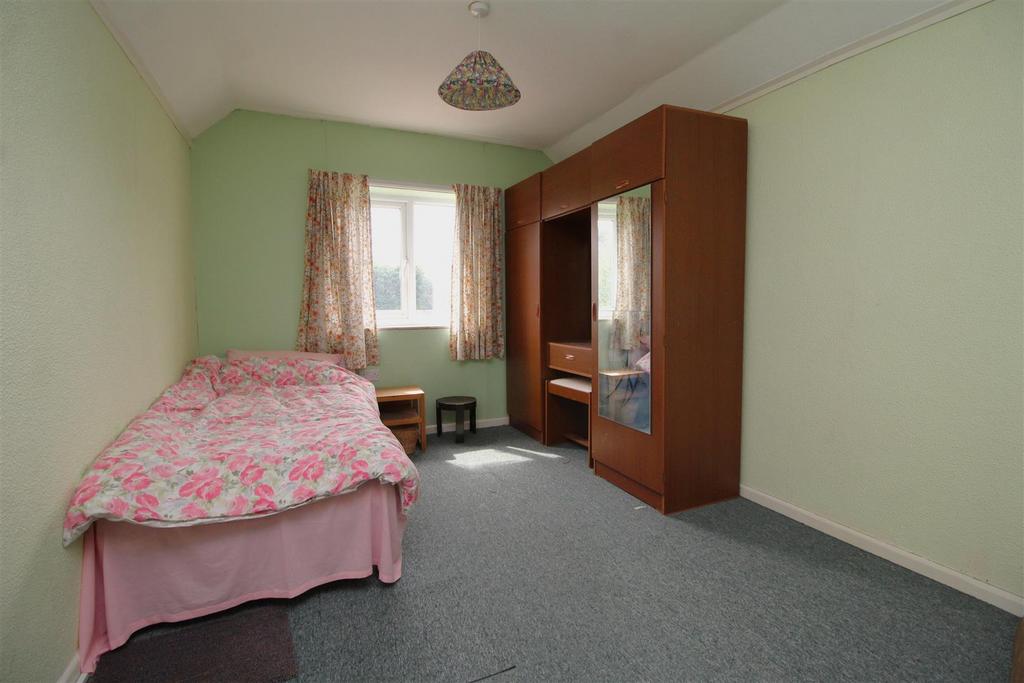 Bedroom 3.JPG