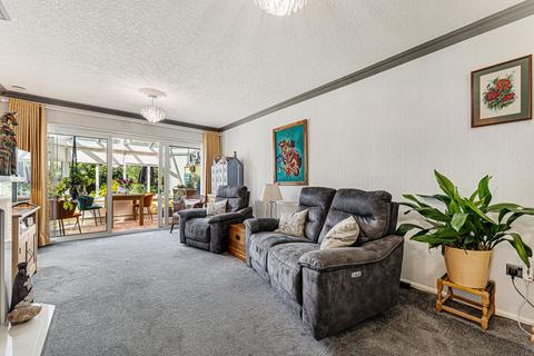 9 Minton Way, Widnes, WA8 9QY