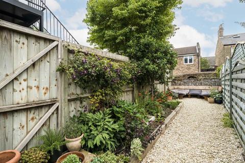 28 Wingford Road, London, SW2 4DS