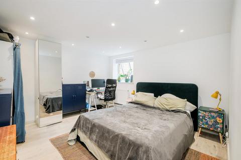 undefined, Fairlop Road, Leytonstone