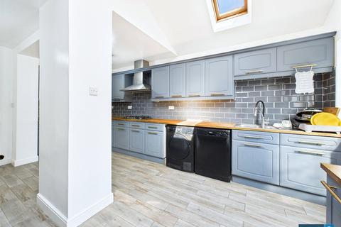 32 Ardeen Road, Doncaster, DN2 5EU