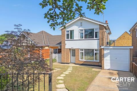 4 bedroom detached house for sale, Kiln Road, Benfleet, SS7 1RS