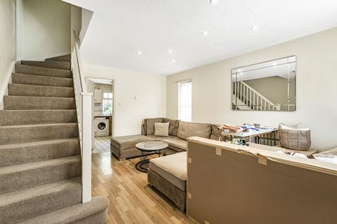 2 bedroom end of terrace house for sale, Longcroft Gardens, Welwyn Garden City, AL8