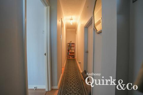 2 bedroom bungalow for sale, Wittem Road, Canvey Island, SS8