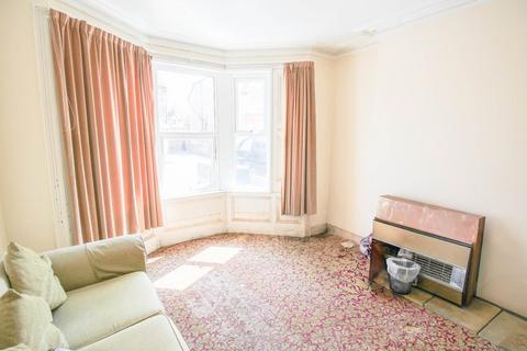 5 bedroom terraced house for sale, WESTON TOWN*HUGE POTENTIAL*HMO/FLATS*
