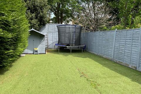 6 bedroom house for sale, St. James Avenue, London W13