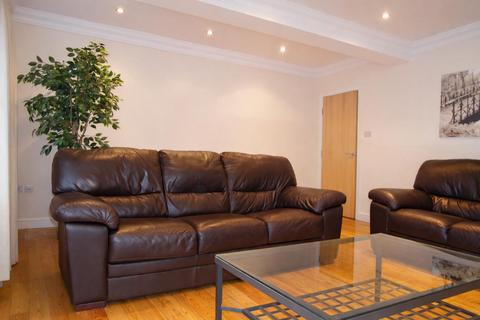 2 bedroom apartment to rent, North Terrace, Newcastle Upon Tyne, NE2