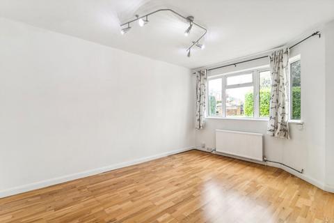 2 bedroom flat for sale, Bedford Close, London N10
