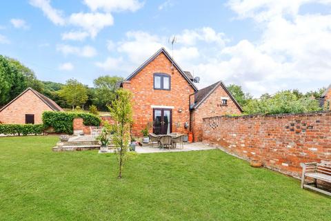 undefined, Main Street, Oxenton, Gloucestershire, GL52