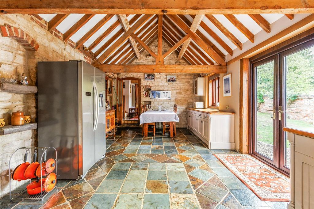 Kitchen/Breakfast