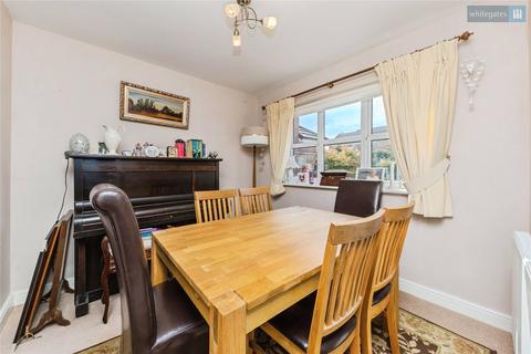 4 bedroom detached house for sale, Salisbury Close, Crewe, Cheshire, CW2