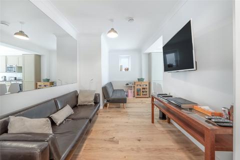 3 bedroom apartment for sale, Finchley Road, St John's Wood, London, NW8