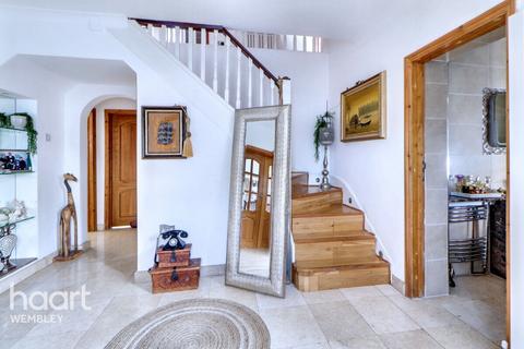 undefined, Barn Hill Estate