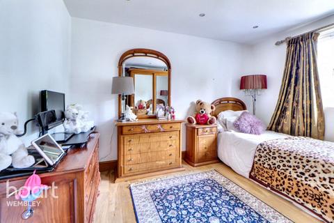 undefined, Barn Hill Estate