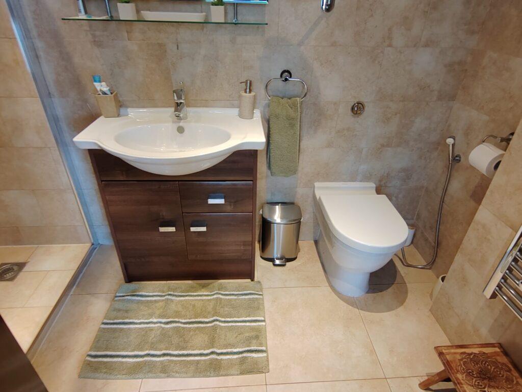 Shower room combined W.C