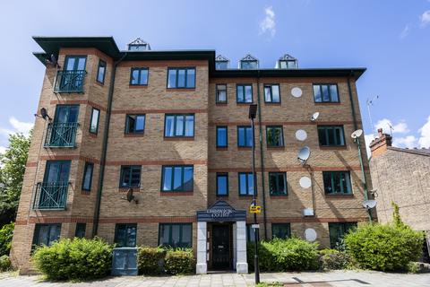 undefined, Silver Crescent, London W4