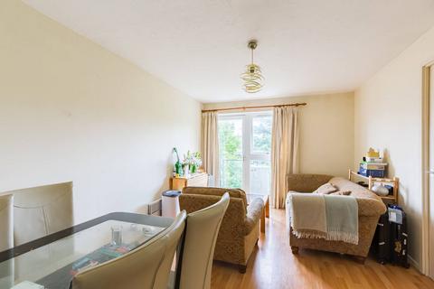 2 bedroom flat to rent, Taeping Street, Isle Of Dogs, London, E14