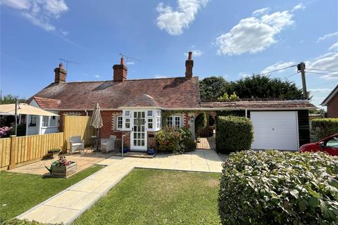 Serenity The Marsh, Breamore, Fordingbridge, SP6 2EL