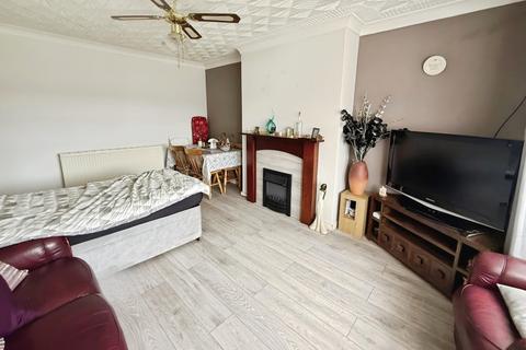2 bedroom bungalow for sale, Halton Way, Lincolnshire DN34