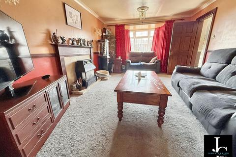 4 bedroom detached house for sale, Flag Leasow, Telford TF7