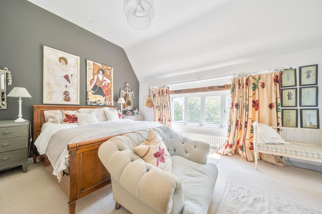 Principal bedroom