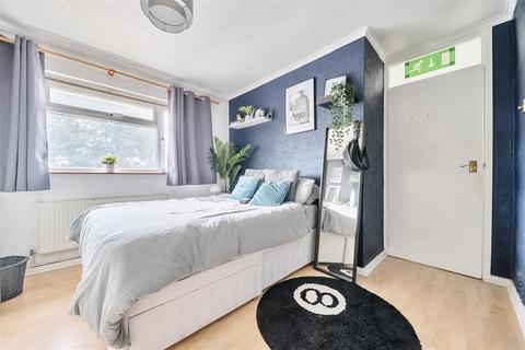 3 bedroom semi-detached house for sale, Commodore Road, Maidstone