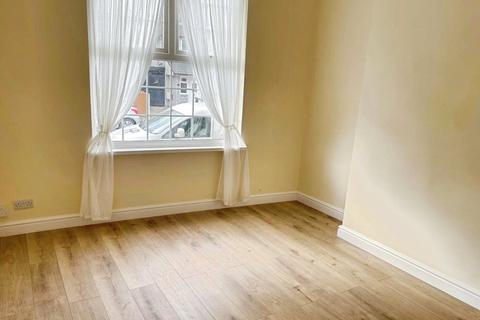 1 bedroom flat to rent, Larches Lane, West Midlands WV3