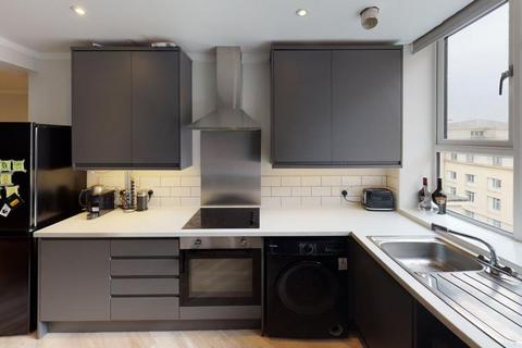 4 bedroom flat to rent, Park Street, Bristol BS1