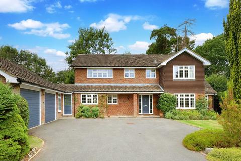 undefined, Manor Close, Penn, Buckinghamshire, HP10