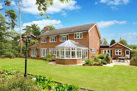undefined, Manor Close, Penn, Buckinghamshire, HP10
