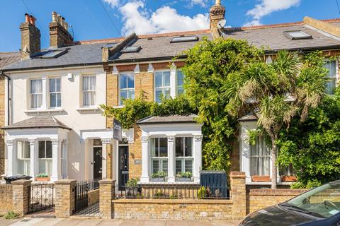 Haliburton Road, St Margarets TW1