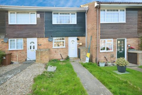 2 bedroom terraced house to rent, Clandon Road Chatham ME5