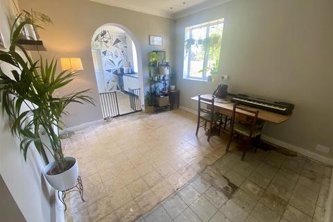 4 bedroom detached bungalow for sale, Leicester Road, Hinckley LE10
