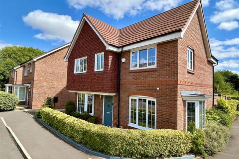 Ever Ready Crescent, Telford TF4
