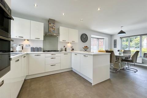 4 bedroom detached house for sale, Ever Ready Crescent, Telford TF4