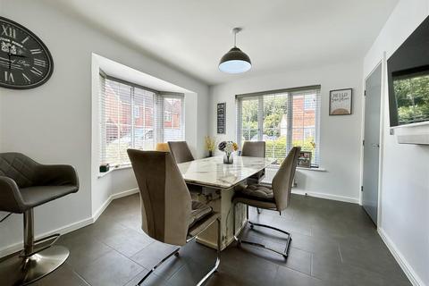 4 bedroom detached house for sale, Ever Ready Crescent, Telford TF4