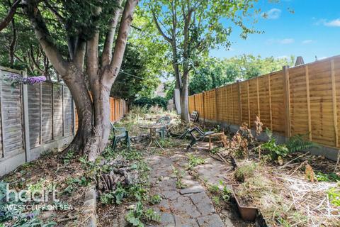 1 bedroom flat for sale, Hastings Road, Southend-on-Sea